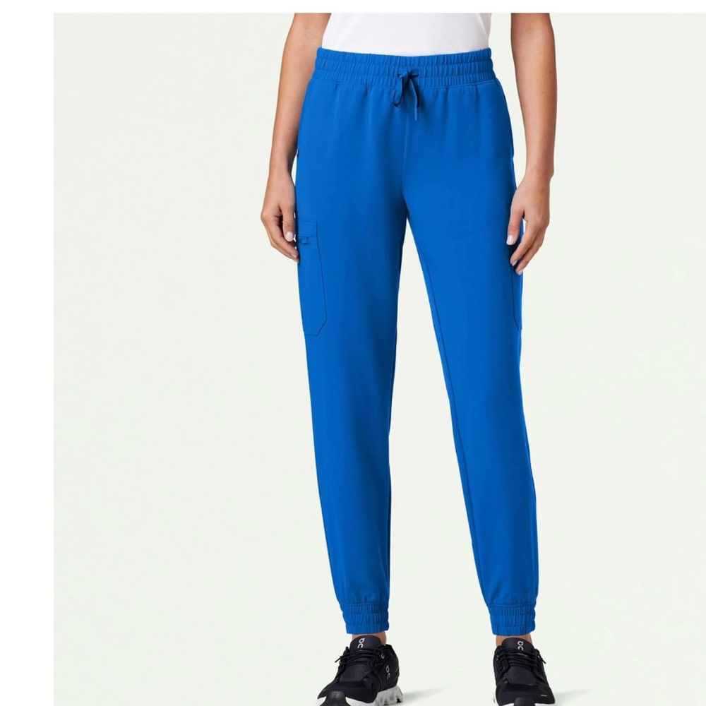 Jaanuu Neo Jogger Cargo Scrub pants S tall NWT